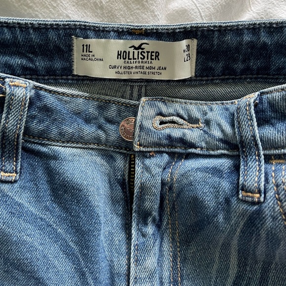 Hollister curvy mom jean 11L - Picture 2 of 2
